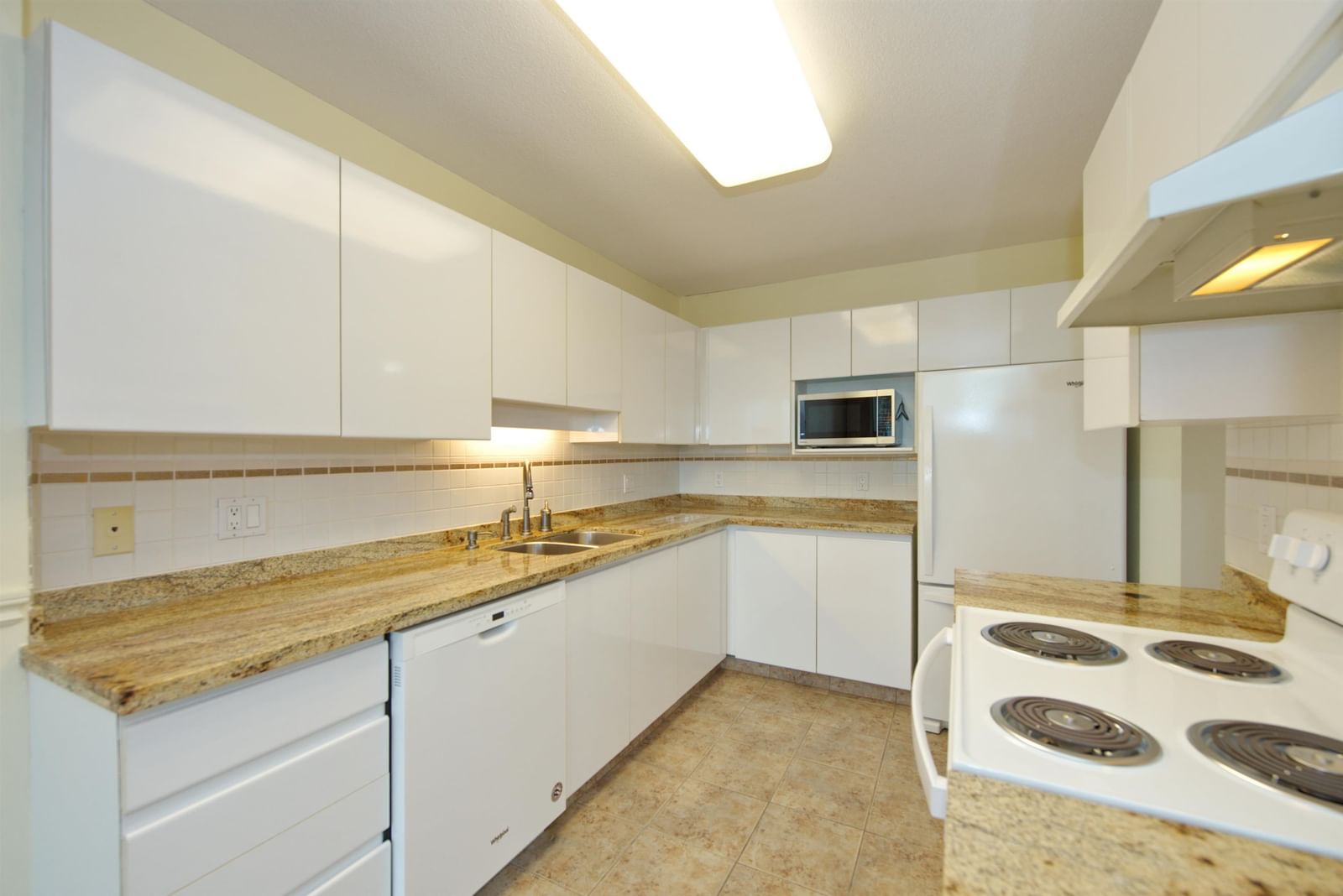 Listing Image 20