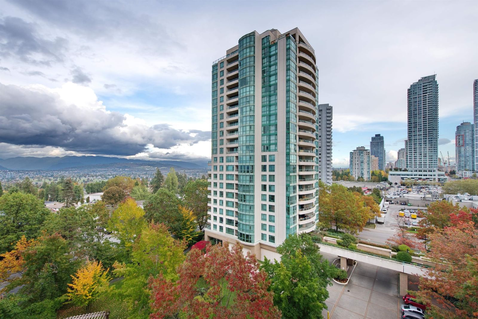Listing Image 5