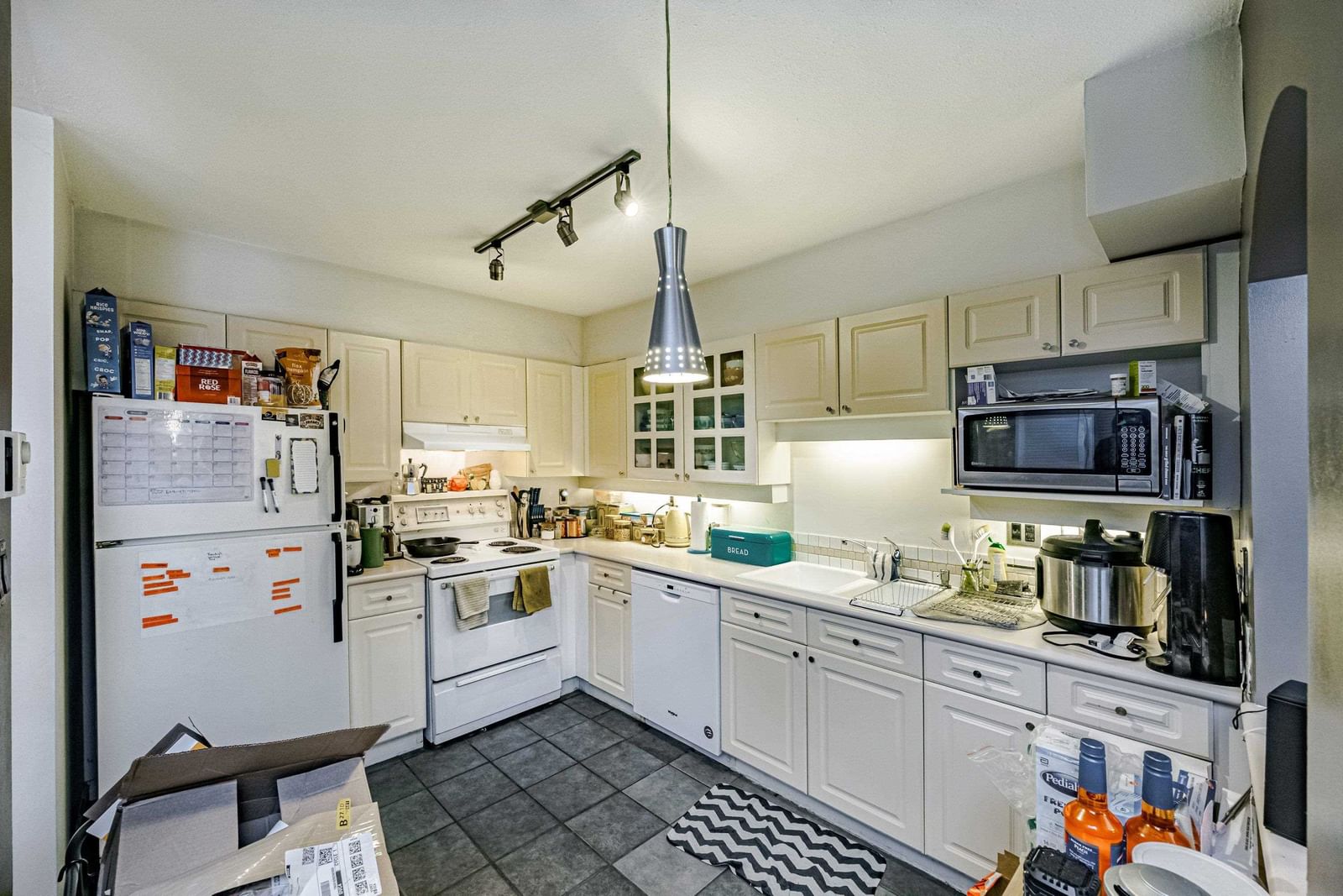 Listing Image 18