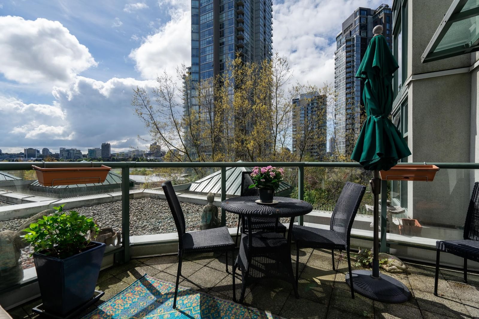 Listing Image 16