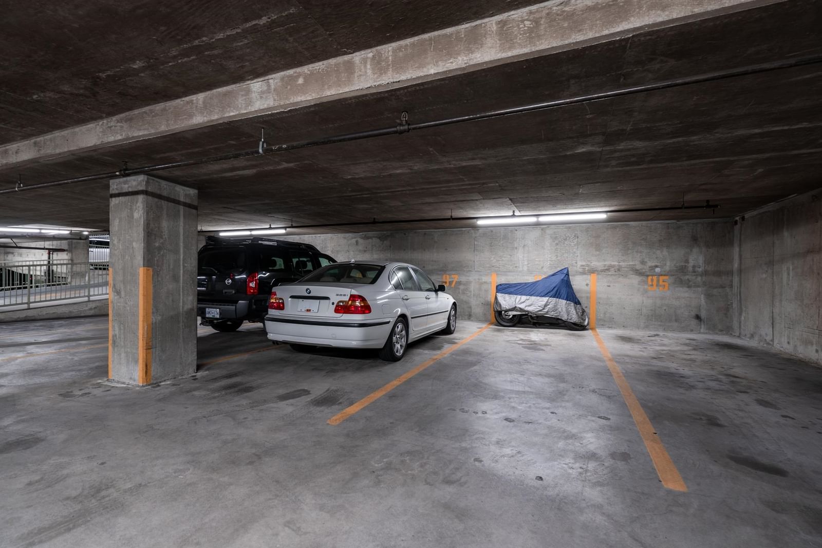 Listing Image 32