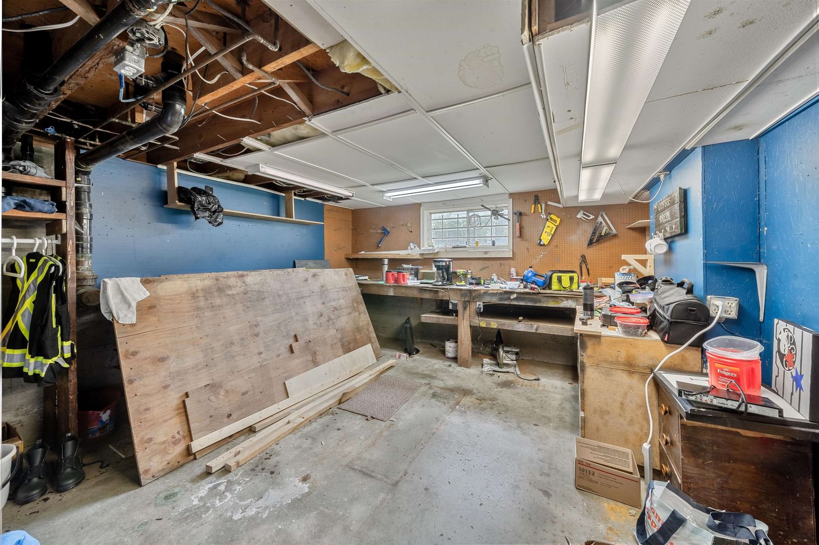 Listing Image 17