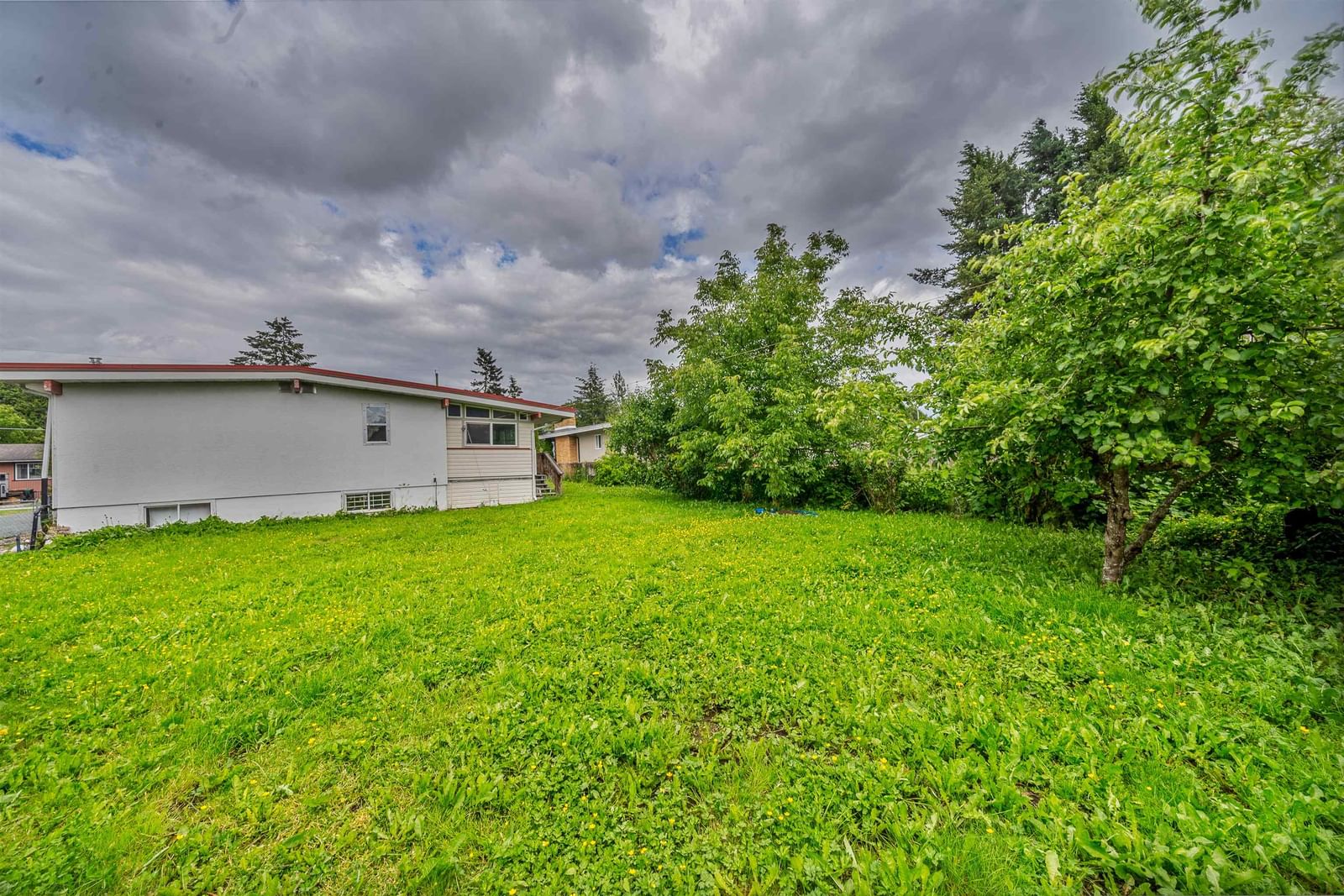 Listing Image 24