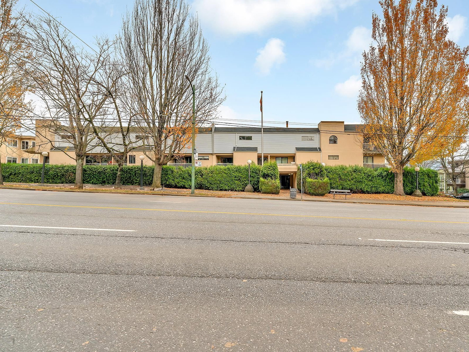 Listing Image 23