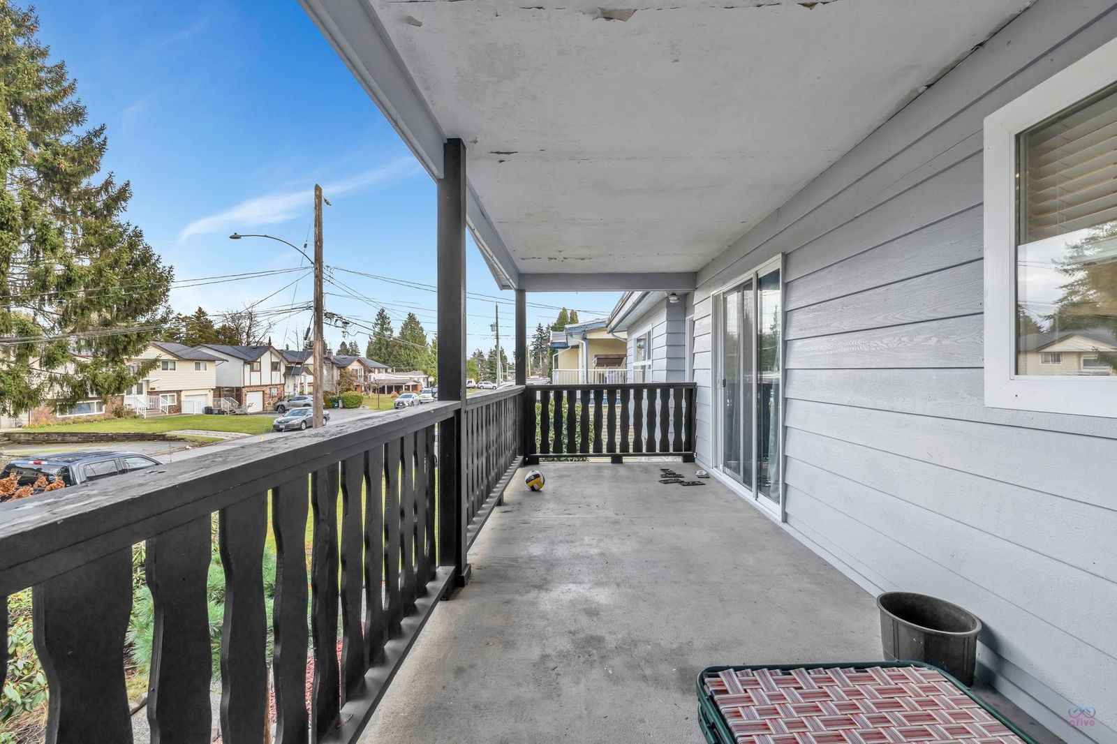 Listing Image 16