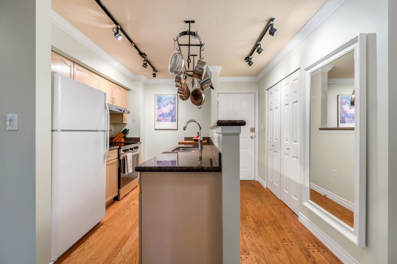 Listing Image 13