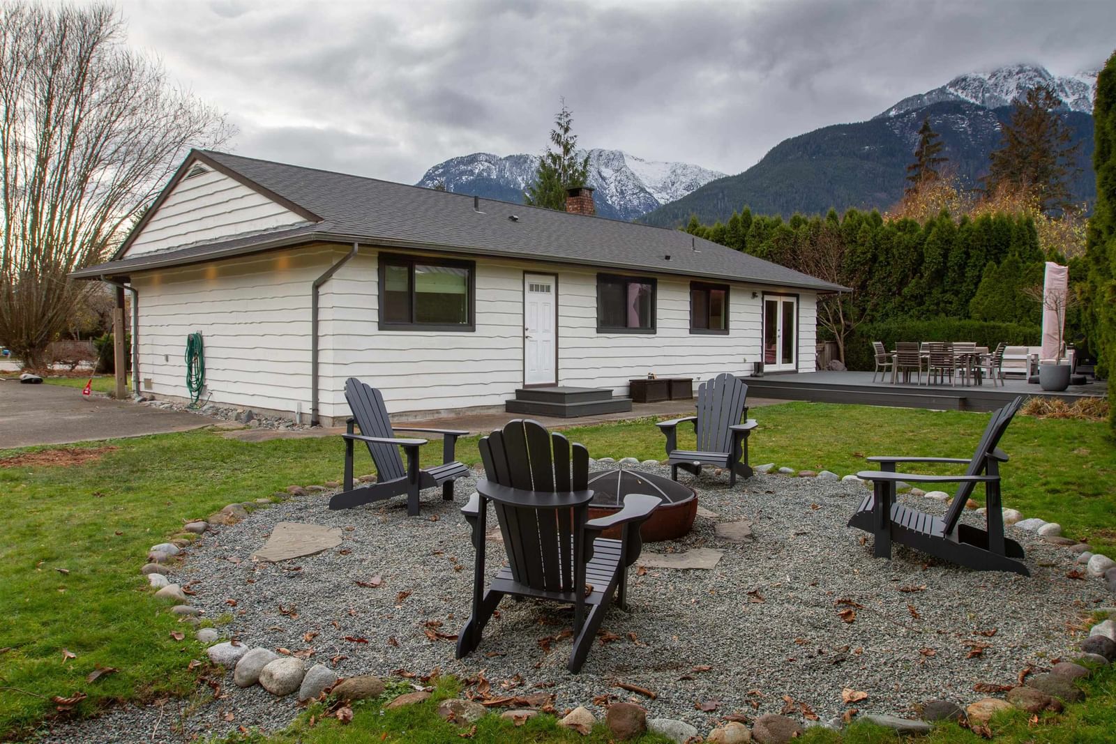 Listing Image 9