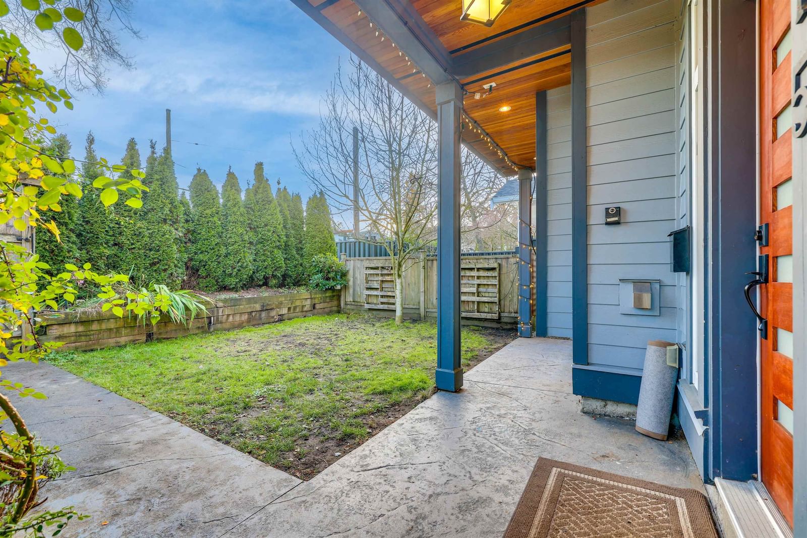 Listing Image 12
