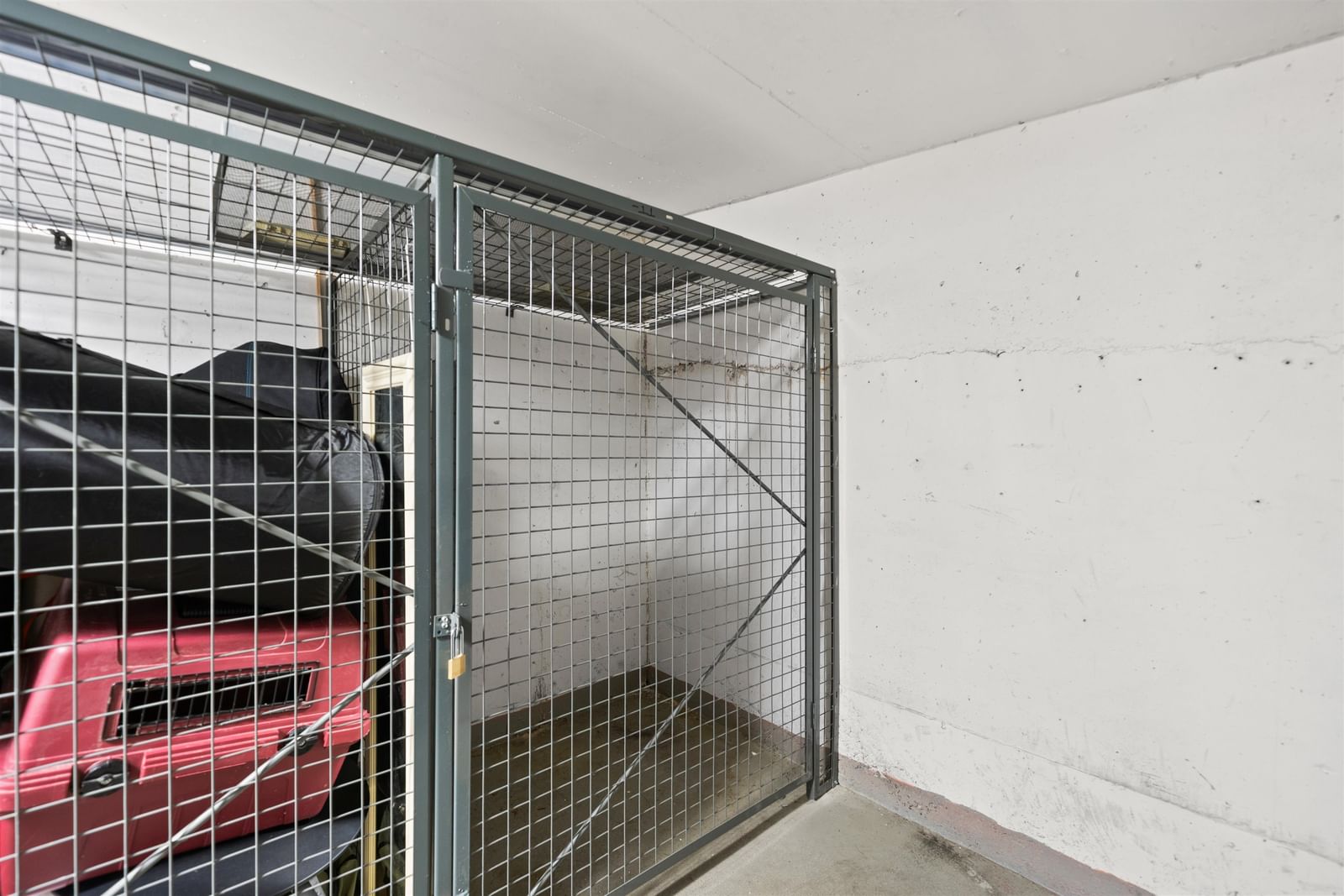 Listing Image 33