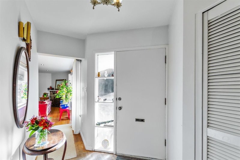 410 Hadden Drive, West Vancouver, V7S 1E9 | Image 3