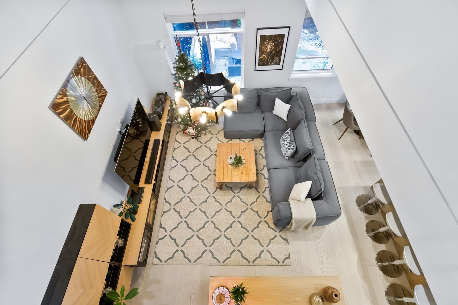 Listing Image 10
