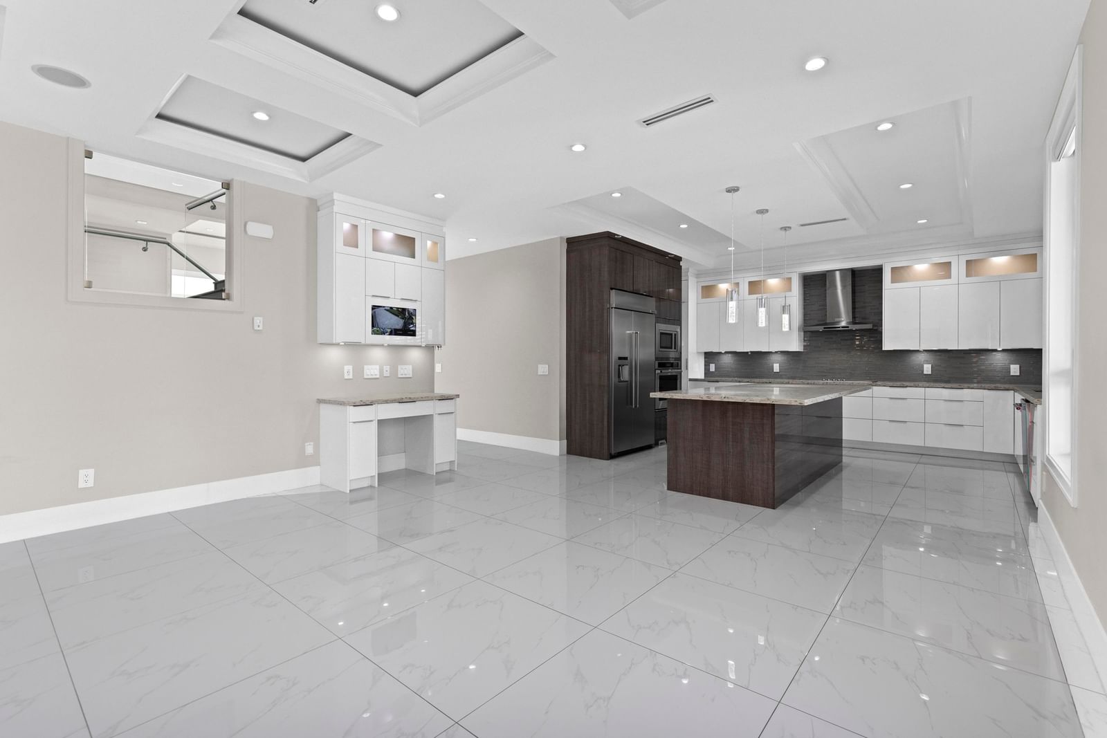 Listing Image 17