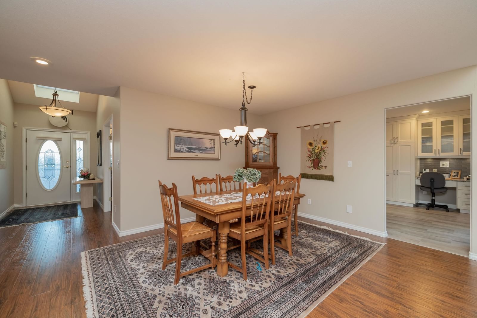 Listing Image 10