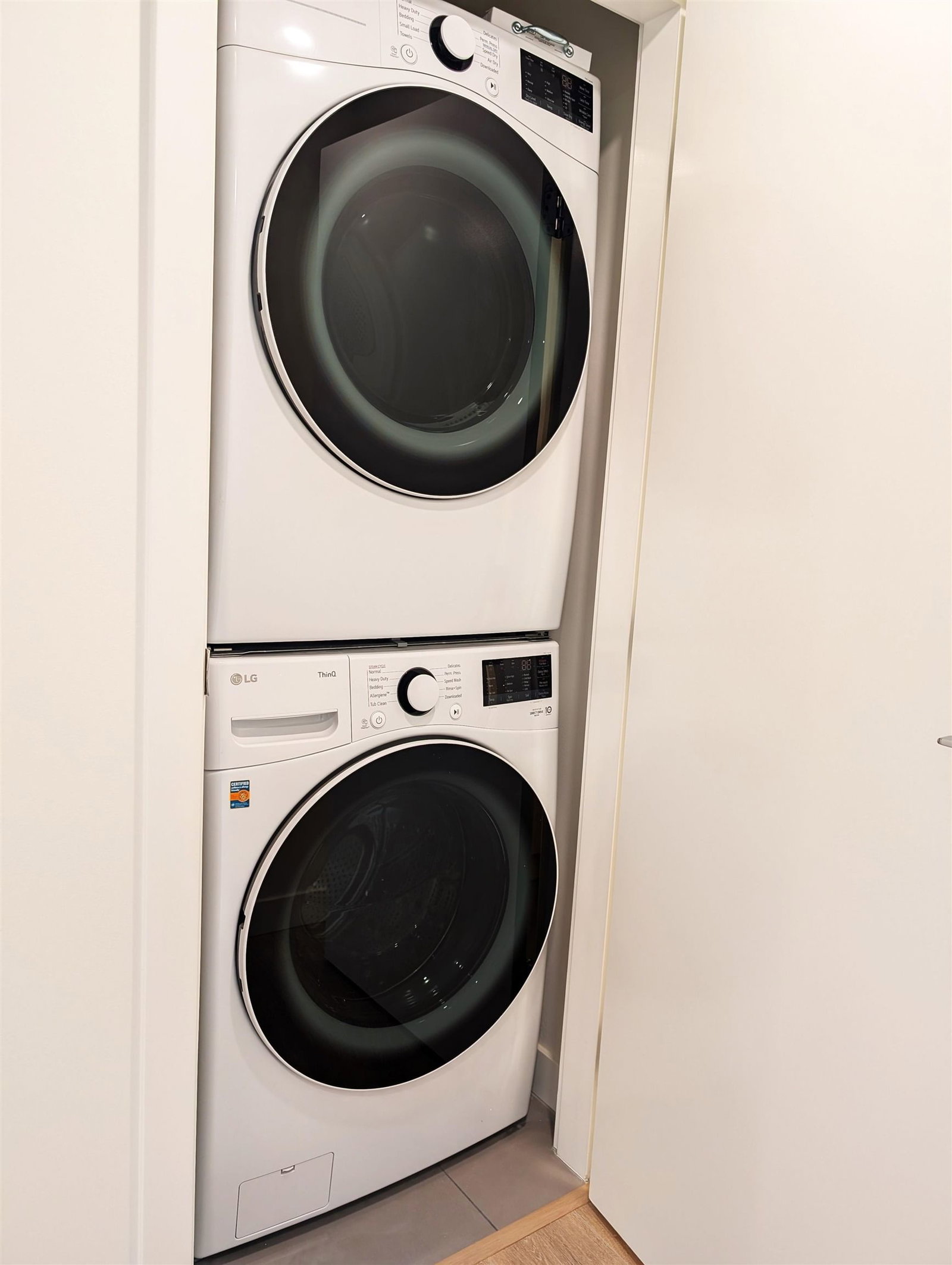 Listing Image 20