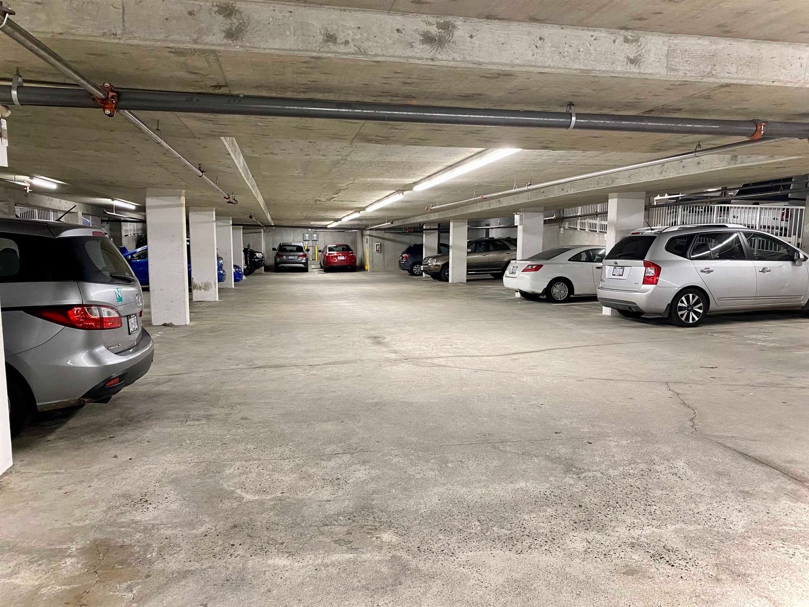Listing Image 8