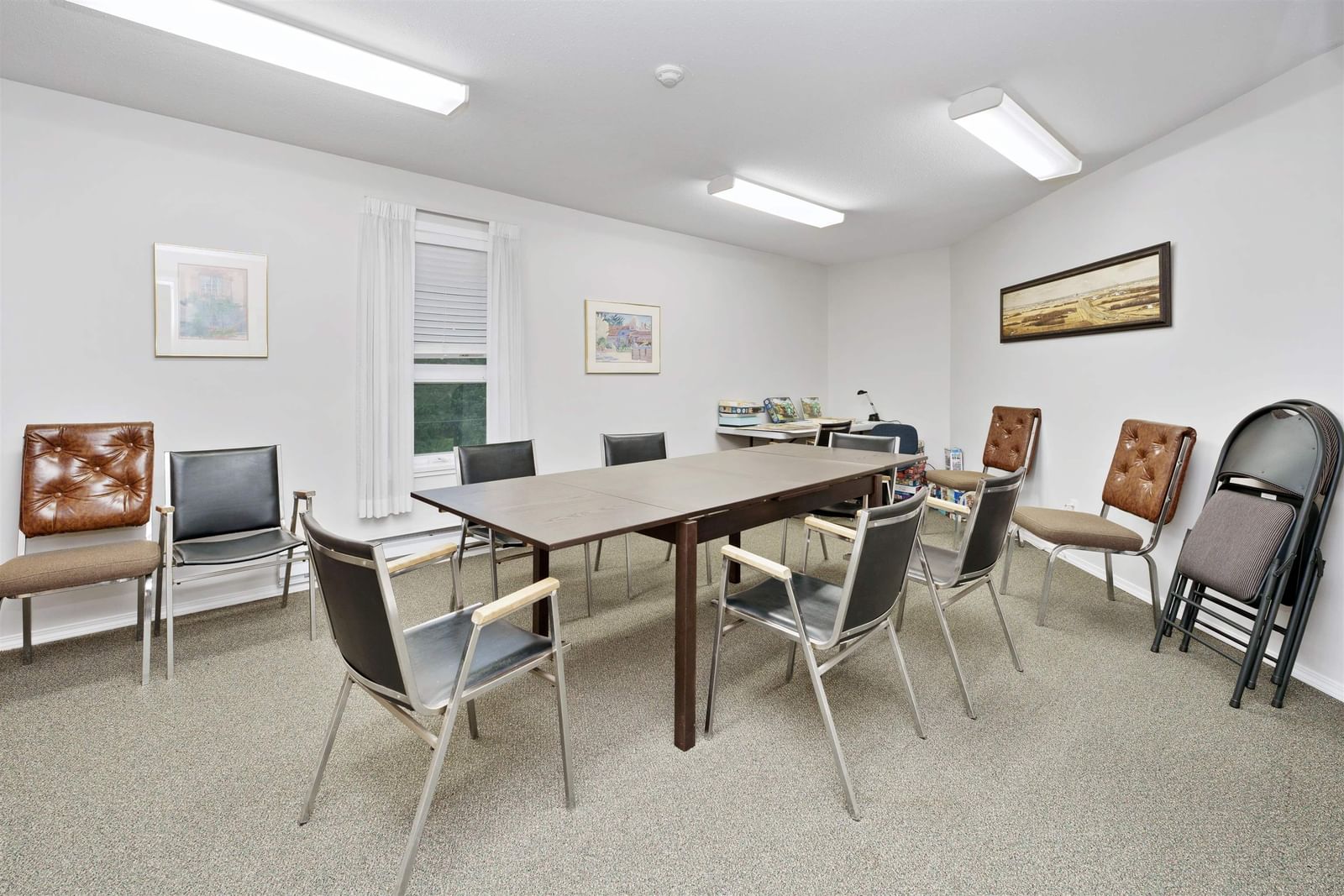 Listing Image 23