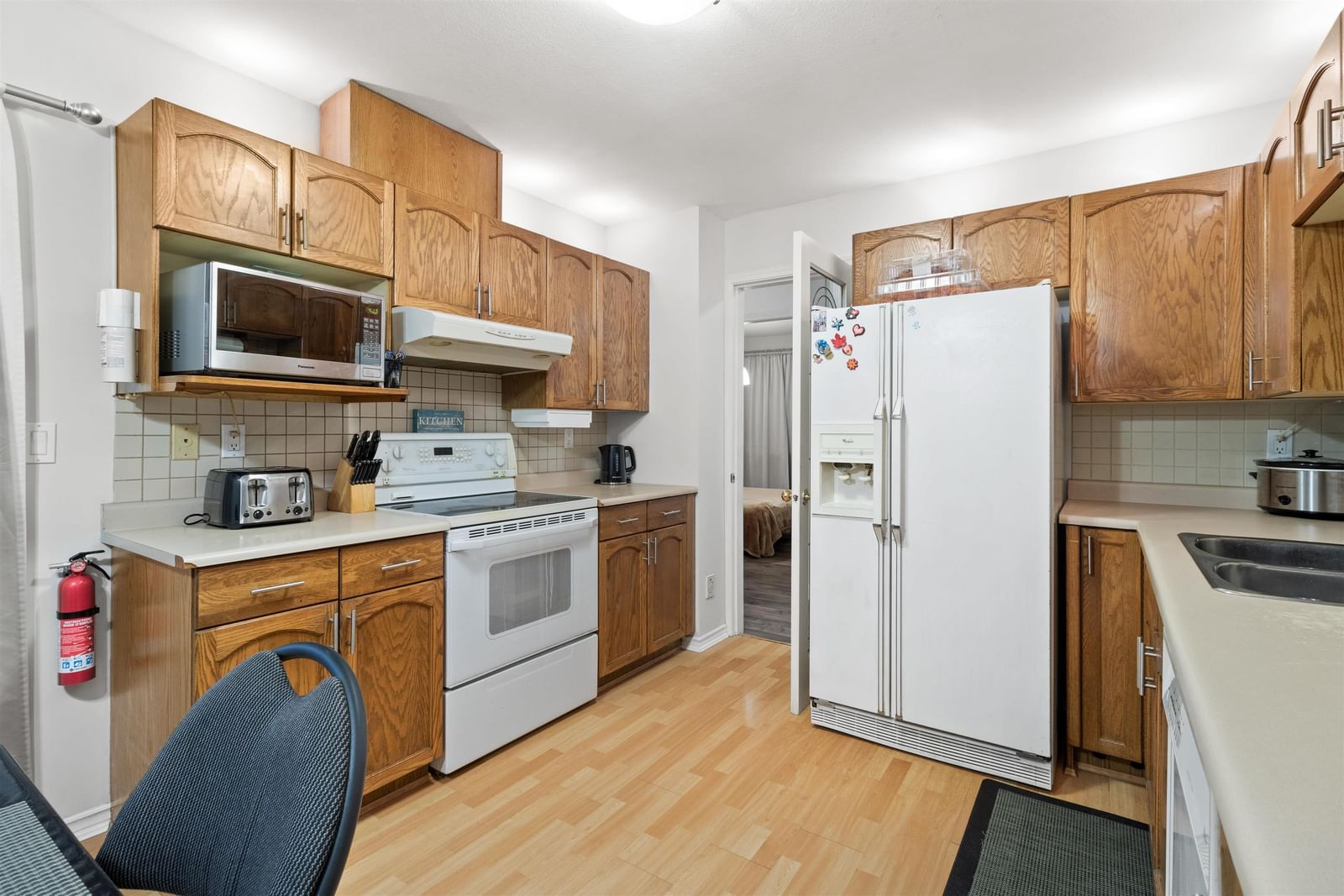 Listing Image 10