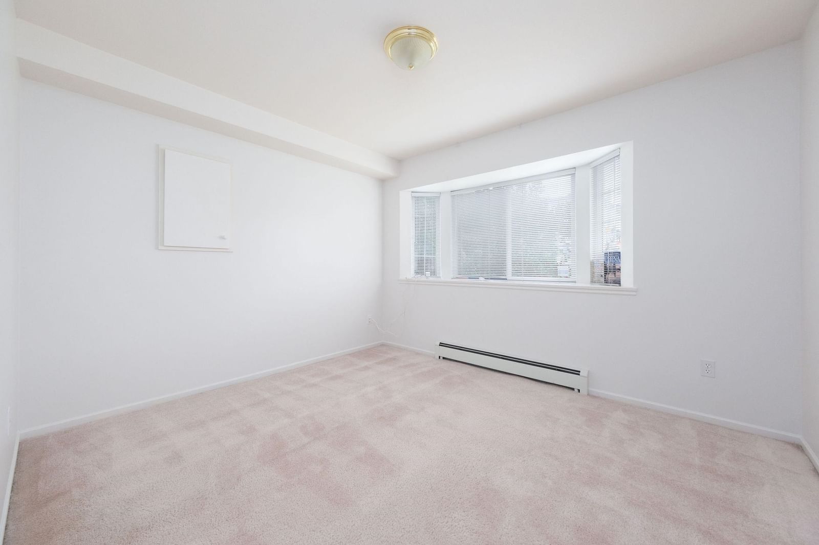 Listing Image 30