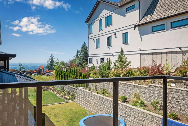 2727 Montana Place, Abbotsford, V3G 0G8 | Image 2