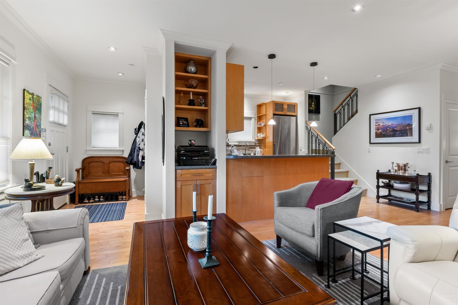 Listing Image 12