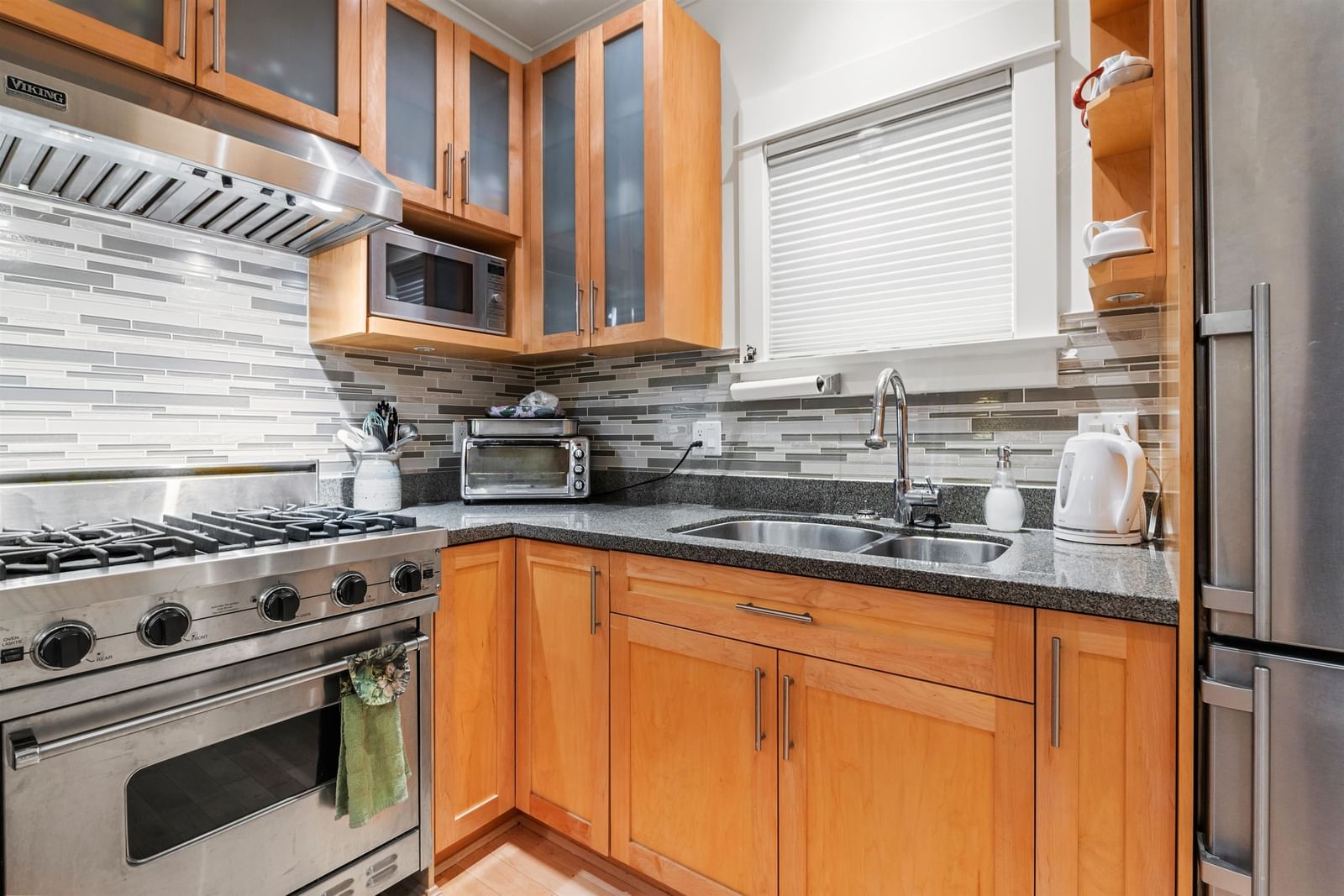 Listing Image 15