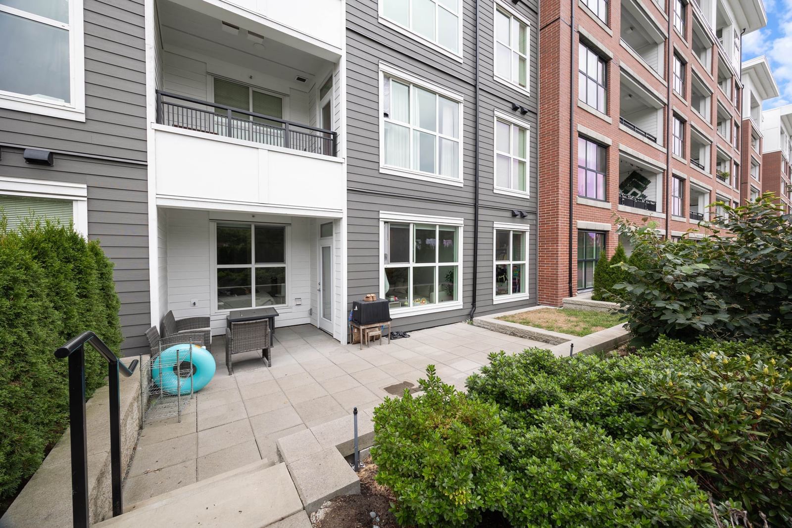 Listing Image 10