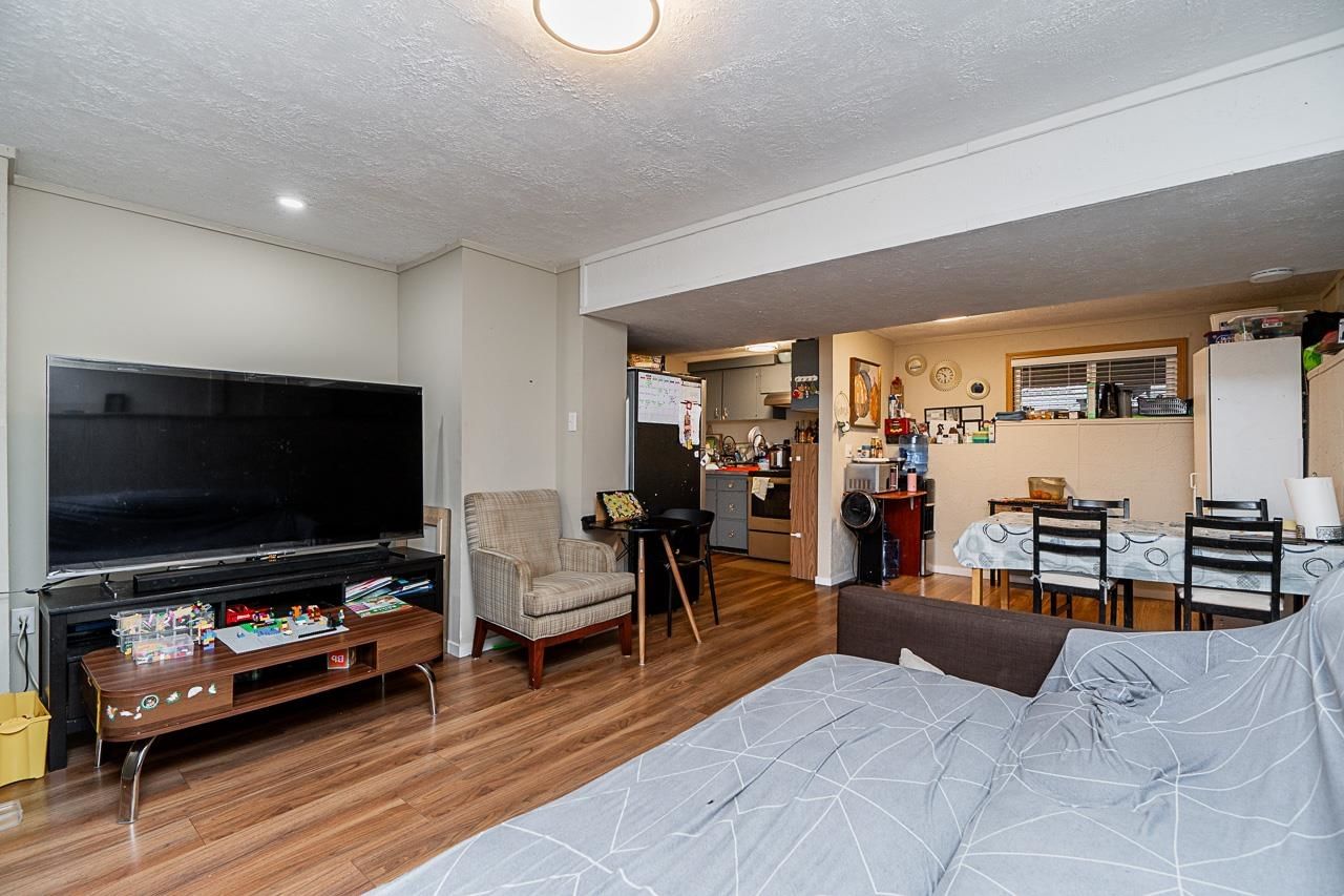 Listing Image 20