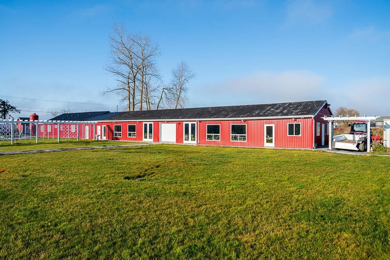 Listing Image 4
