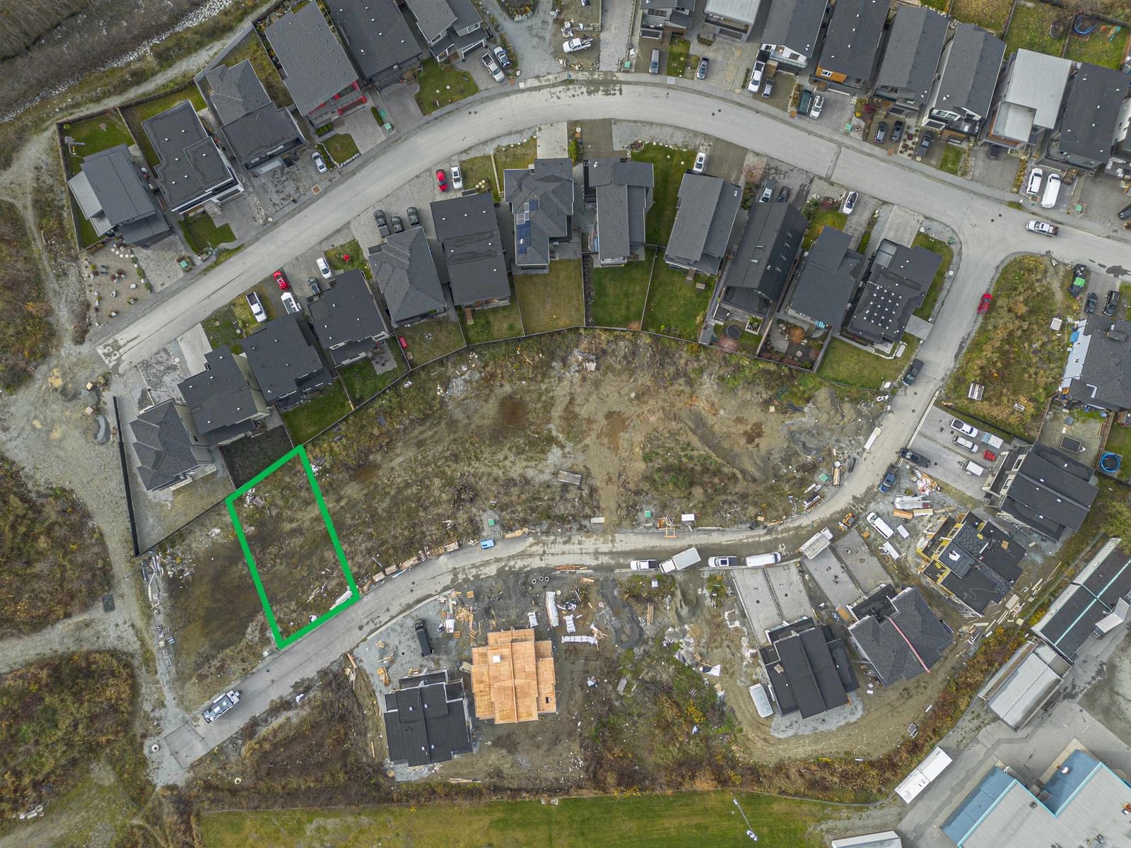 Listing Image 4