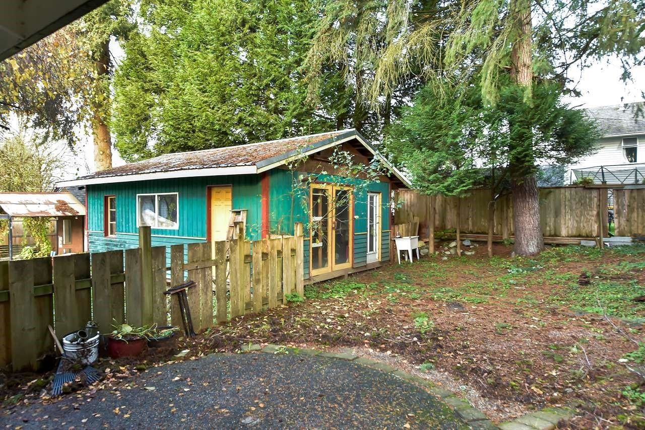 Listing Image 6