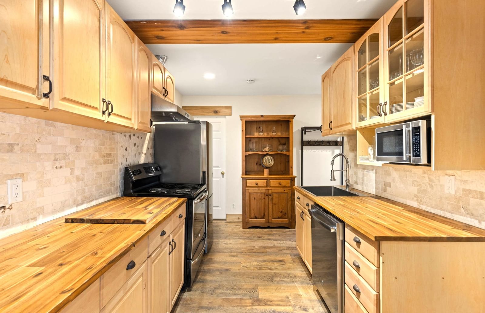 Listing Image 20