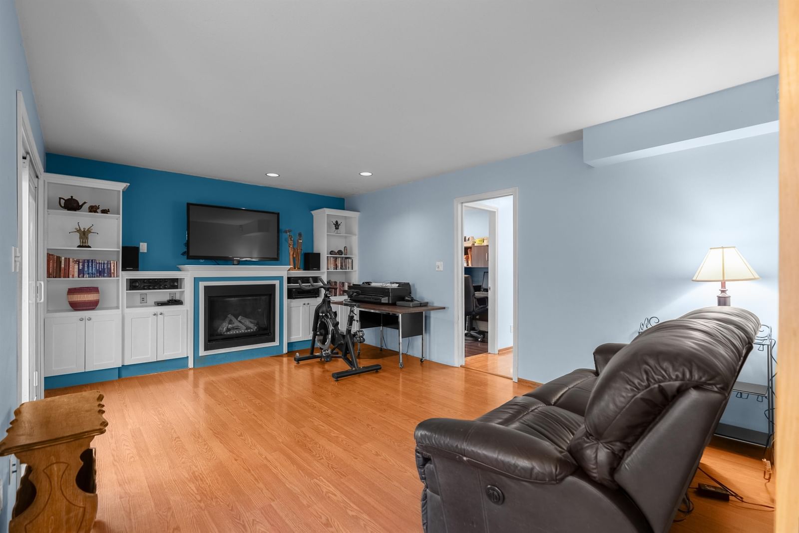 Listing Image 14