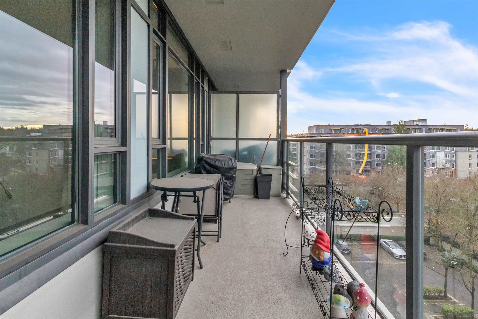 Listing Image 15