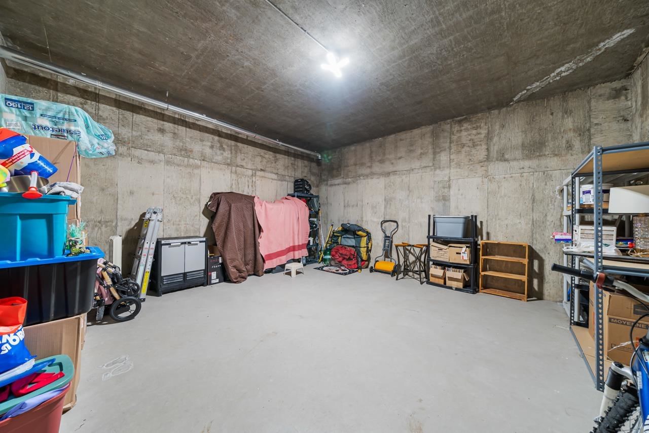 Listing Image 27