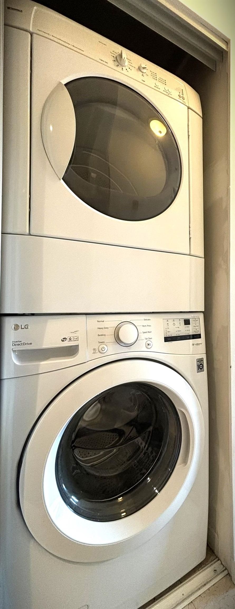 Listing Image 16