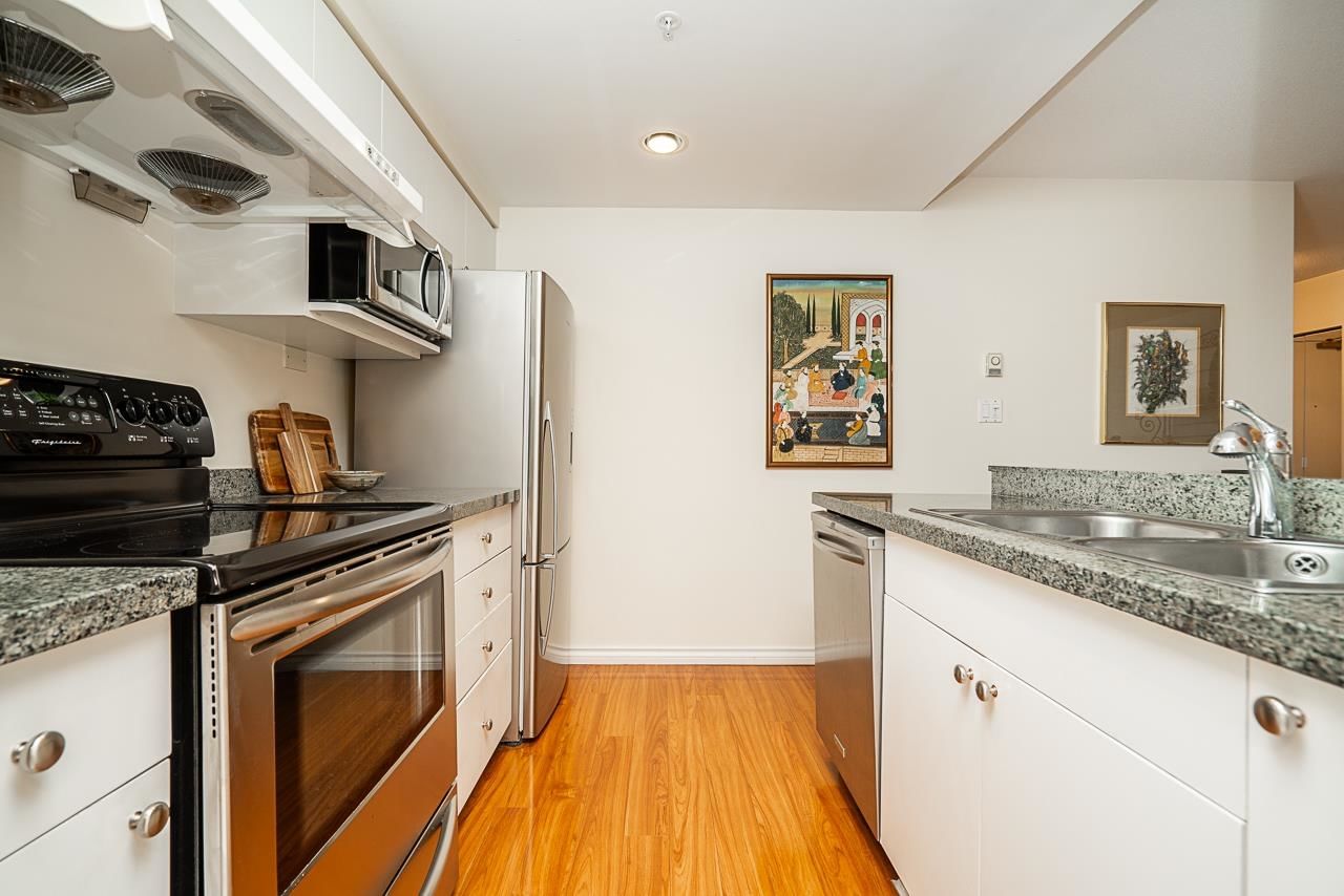 Listing Image 15
