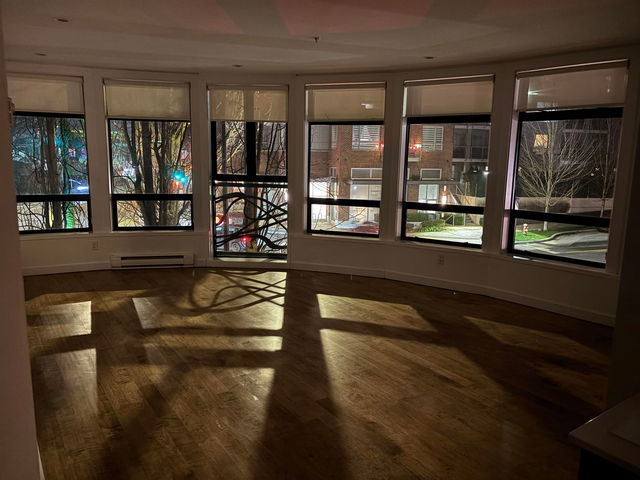 203 - 935 16th Street