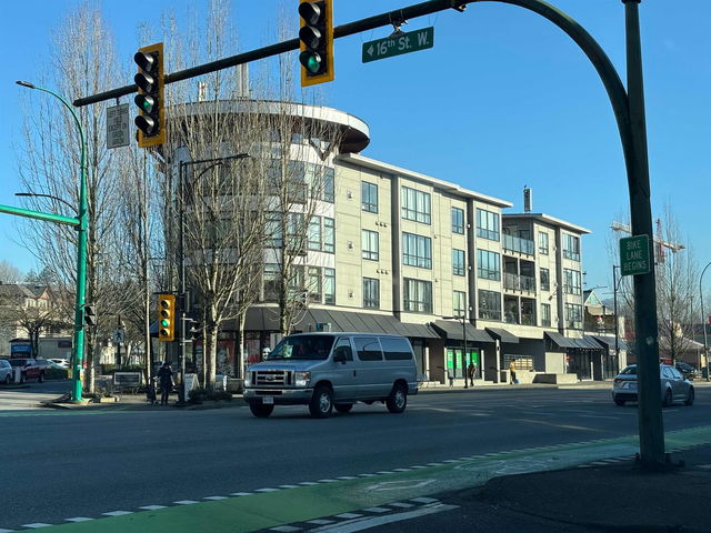 203 - 935 16th Street