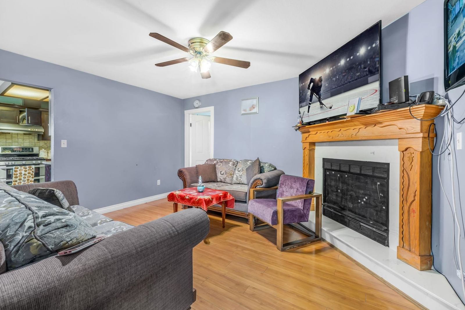 Listing Image 8