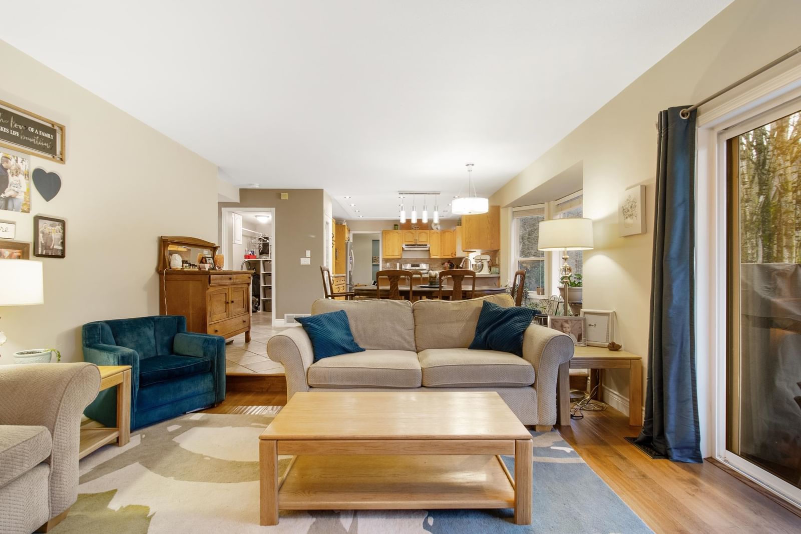 Listing Image 14