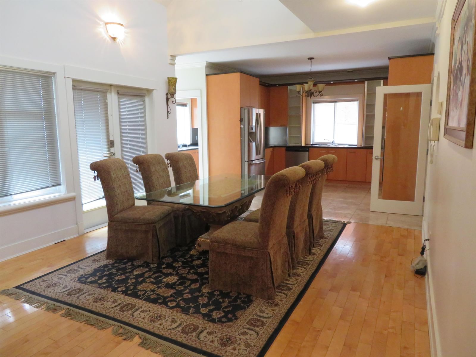 Listing Image 8
