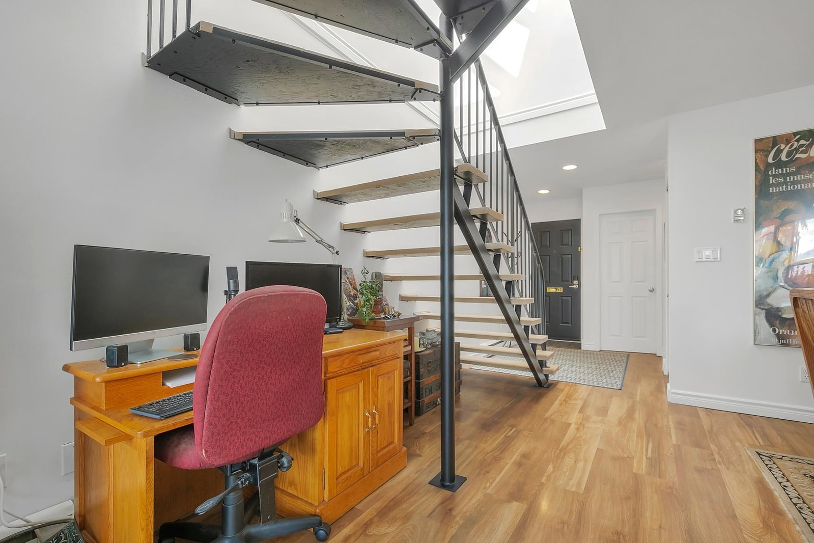 Listing Image 16