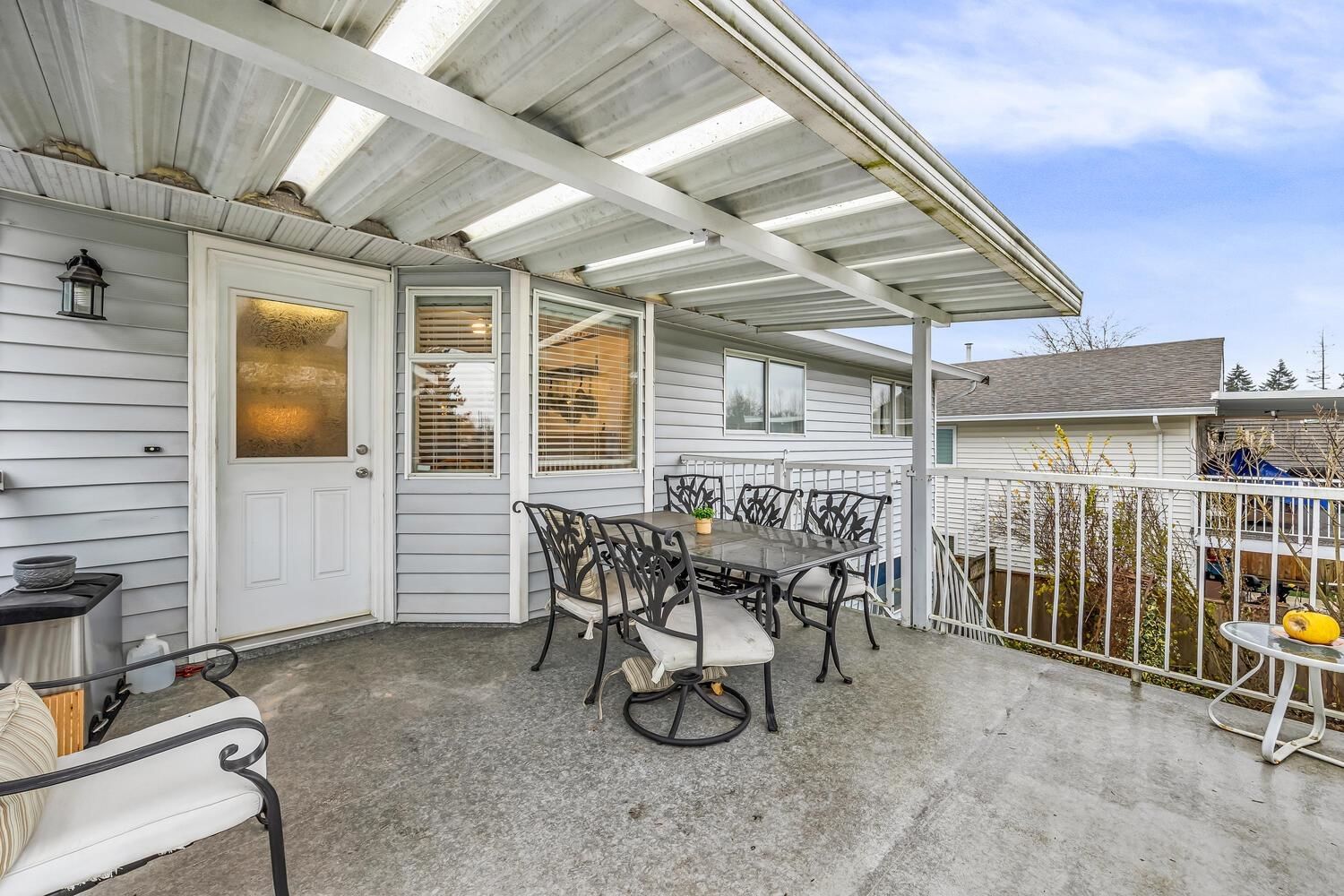 Listing Image 16