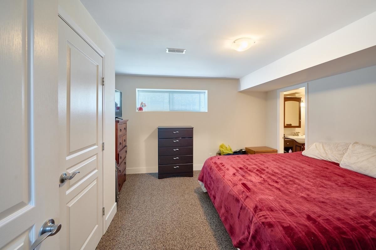Listing Image 33