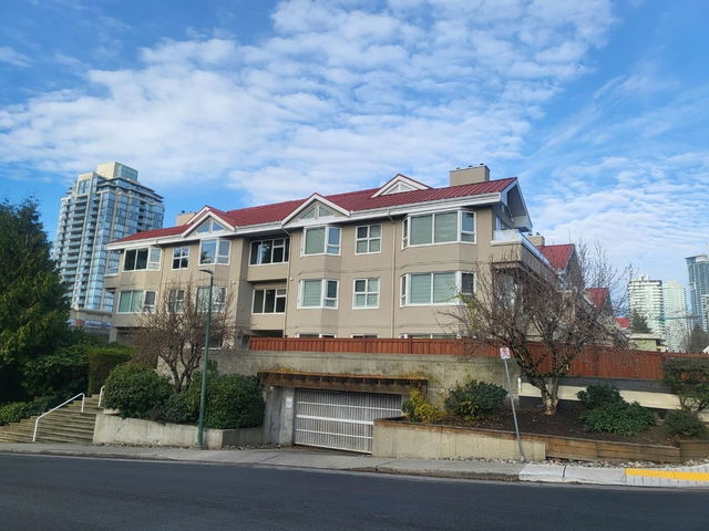 205 - 501 Cochrane Avenue