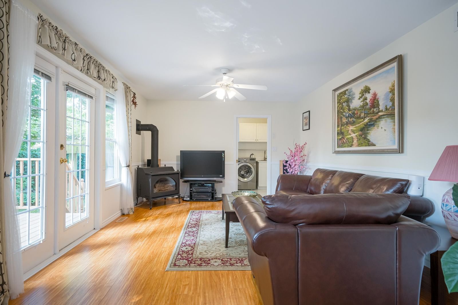 Listing Image 14