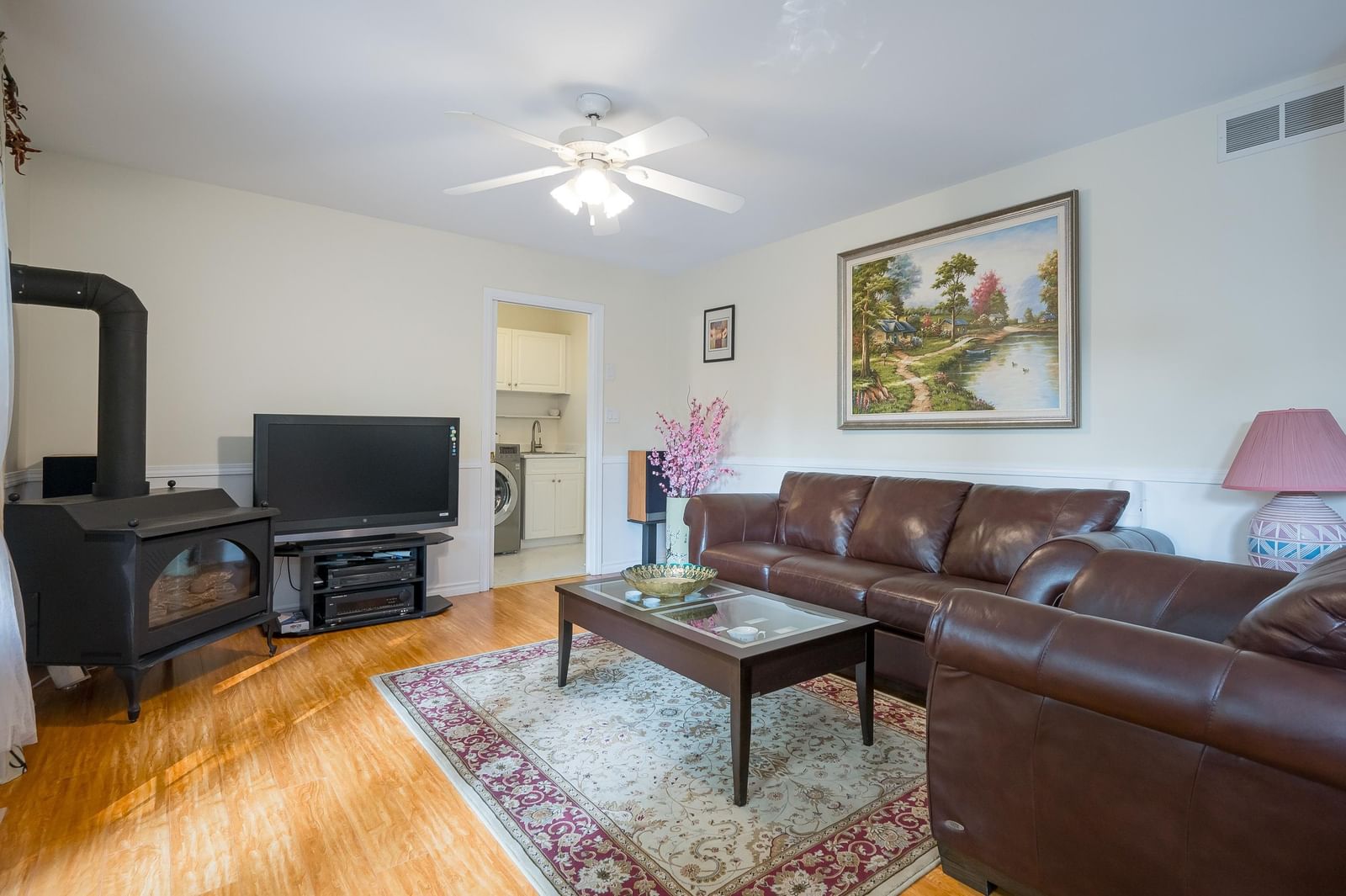 Listing Image 15