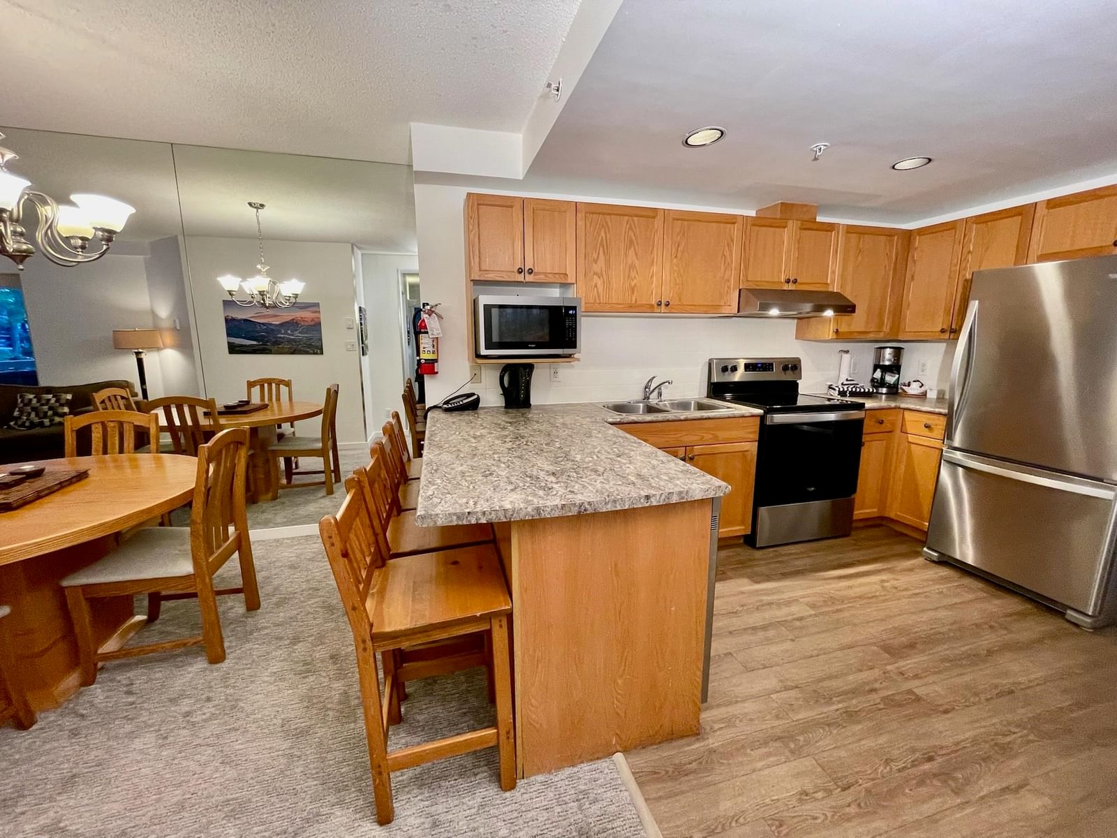 Listing Image 8