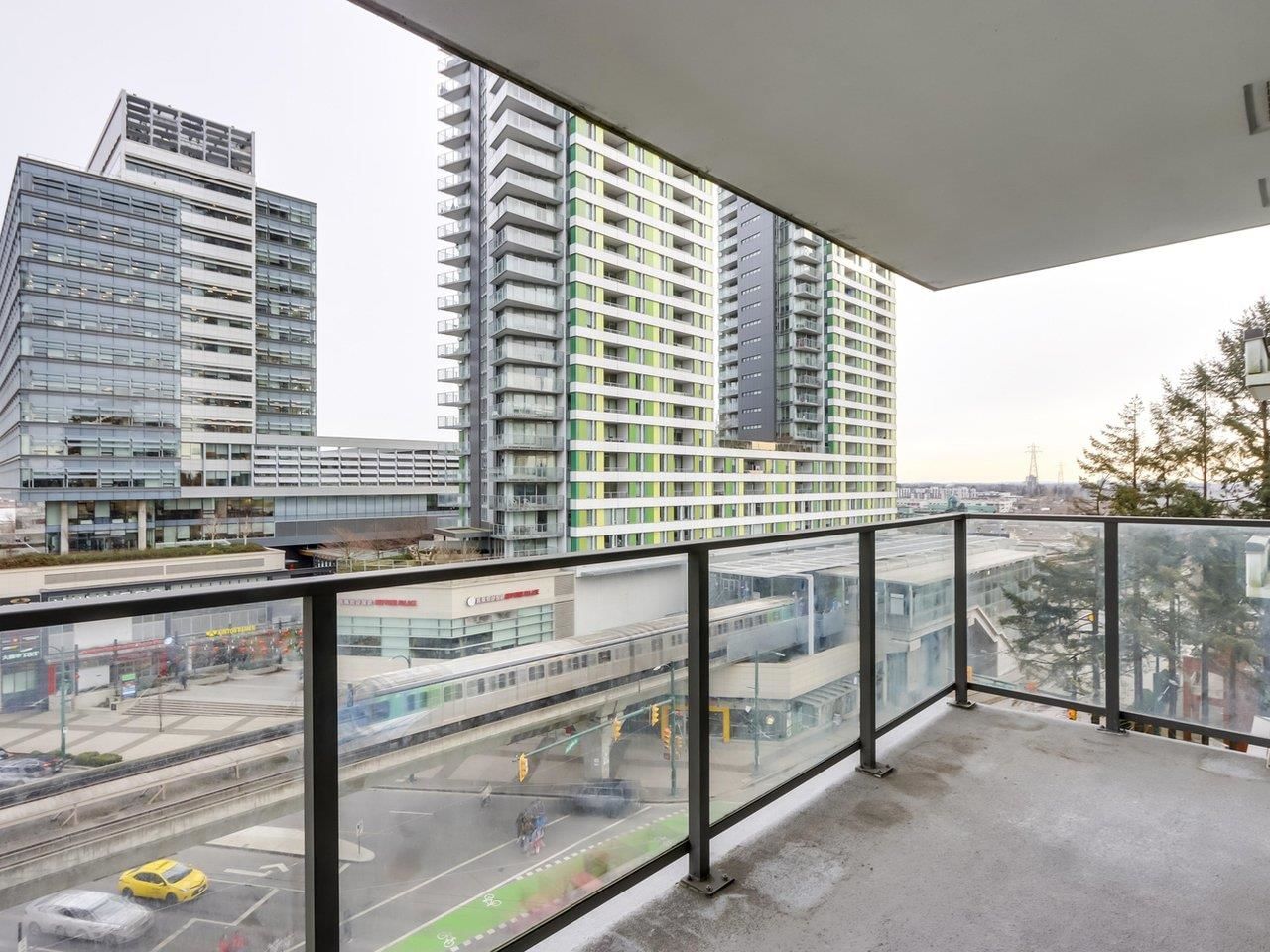 Listing Image 6