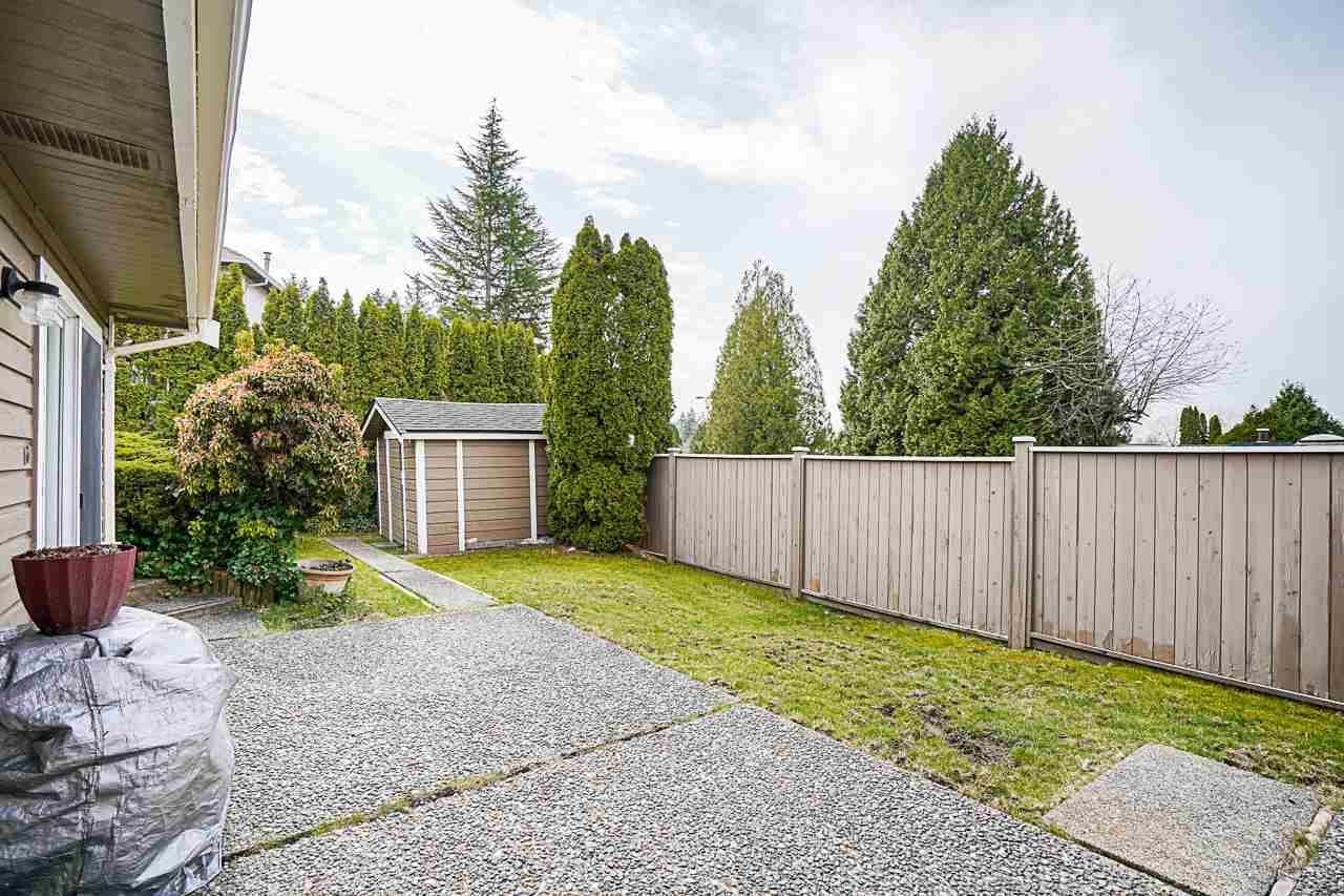 Listing Image 11